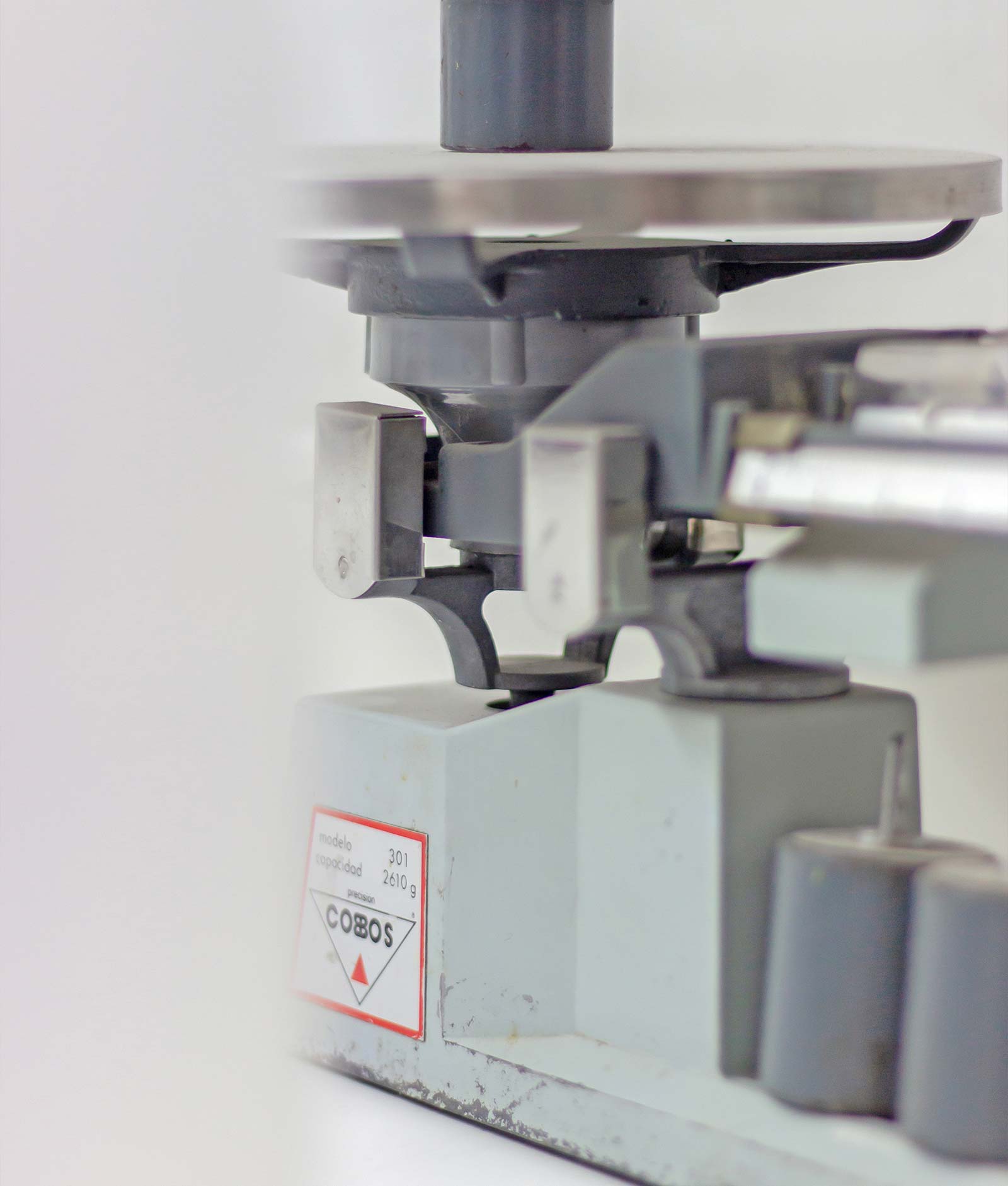 Báscula de farmacia antigua Farmacia Benalúa Alicante